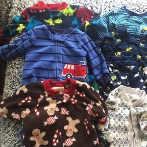 One Pieces - Bundle of 12 Baby boy footies One Pieces - Bundle of 12 Baby boy footies